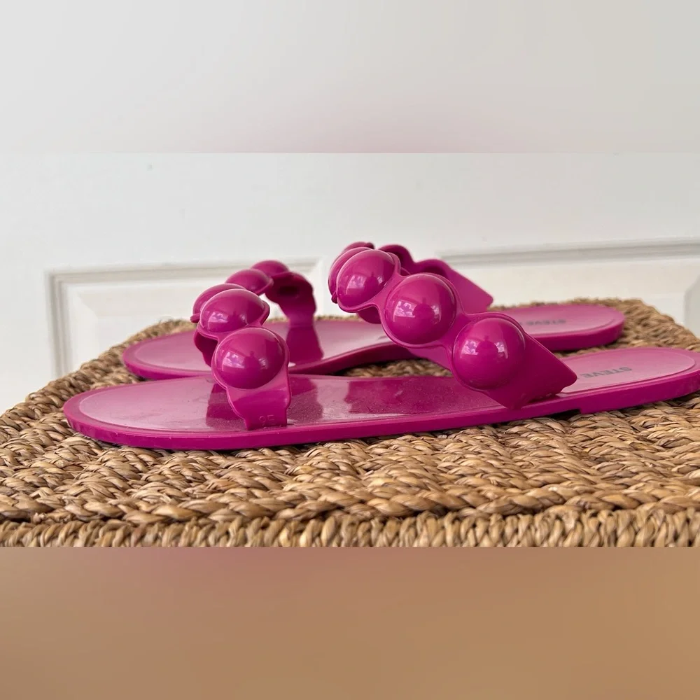 Steve Madden Zaza Bubble Strap‎ Slide Sandals Bright Pink Size 9 - Picture 3 of 10